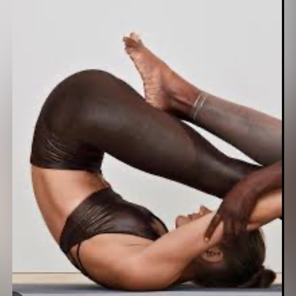 ☕️🍂🍁🎇Athleta Bronze Metallic 
 Leggings - Picture 8 of 9